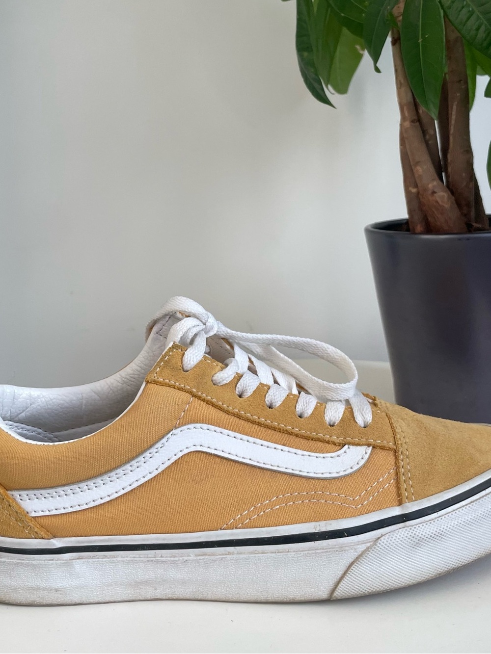Women Size 7.5 Vans Old Skool Color Theory Golden Yellow Shoes